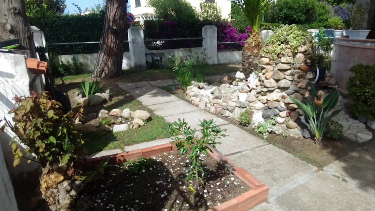 La Maddalena  B&B Da Sissi מראה חיצוני תמונה